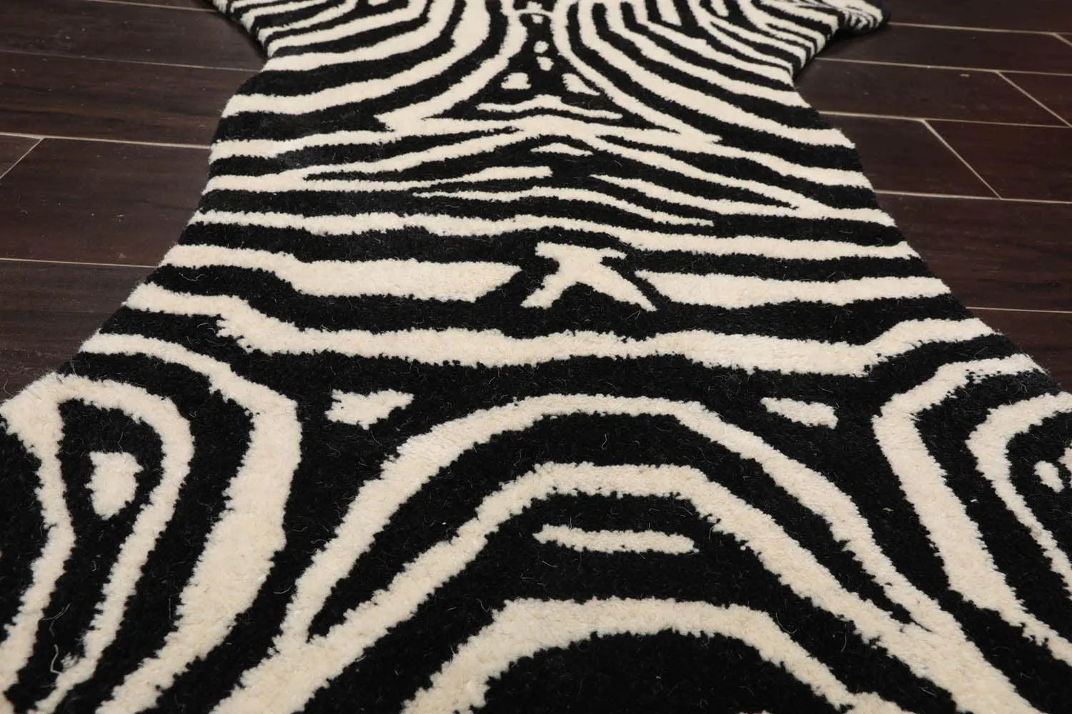 Zebra Handmade 100% Wool Novelty/Animal Oriental Area Rug Black 3'x5'